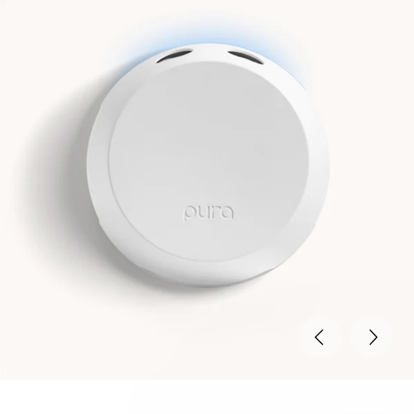 Pura 4 Smart Fragrance Diffuser Set includes 2 refills - Picture 4 of 4